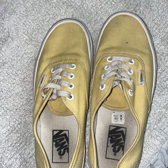 Vans - Picture 4 of 5